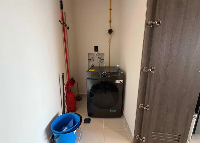 Modern Living In Be Grand Del Valle Apartamento