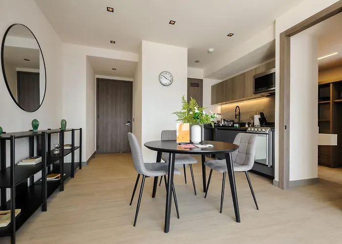 Modern Living In Be Grand Del Valle Apartamento