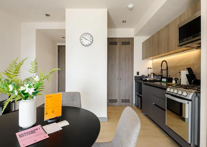 Modern Living In Be Grand Del Valle Apartamento