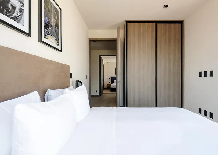 Modern Living In Be Grand Del Valle Apartamento